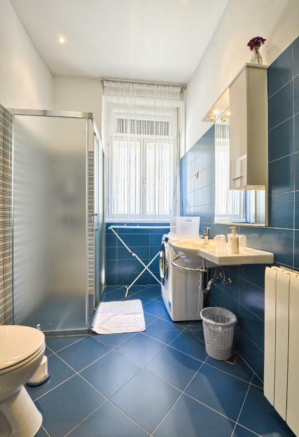 Lavender - City Room With Free Parking Pula Exterior photo